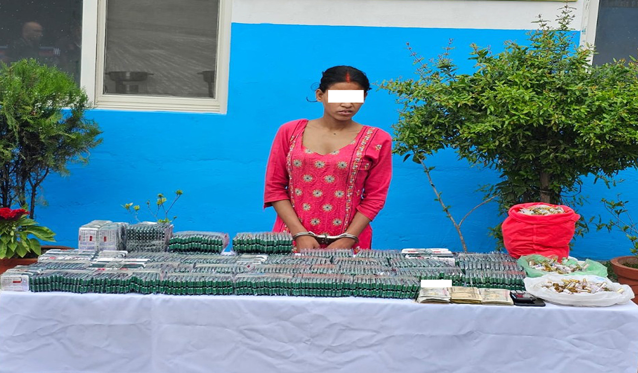 लागुऔषध कारोबारी २० वर्षीया महिला पक्राउ
